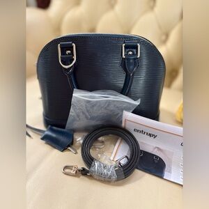 Louis Vuitton Alma BB *EUC